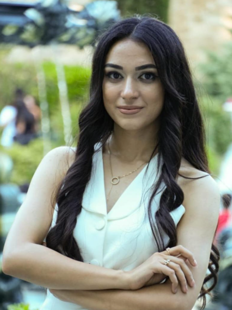 Səbinə Sadıqova